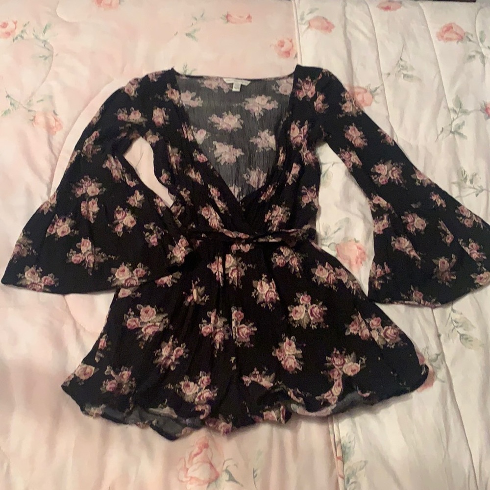 American Eagle flower print Romper